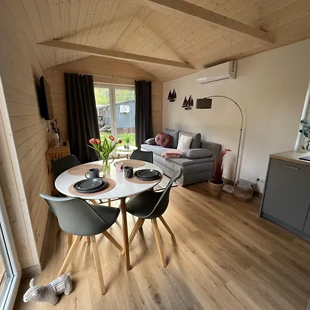 Tinyhouse Frida Moderne & Stilvolle Auszeit Am & Ruhe In Mecklenburgische Seenplatte Klima, Grill Prázdninový dům